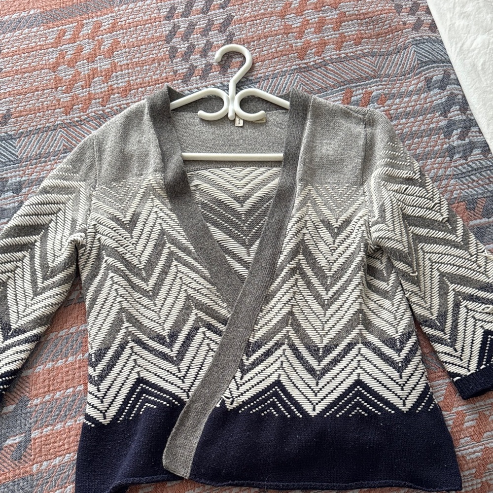 Cute cardigan, wool, cotton, acrylic blend very cozy!